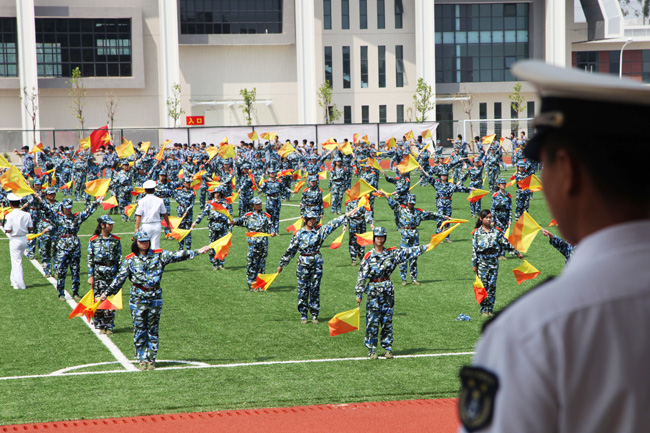 赤峰红旗中学军训图片